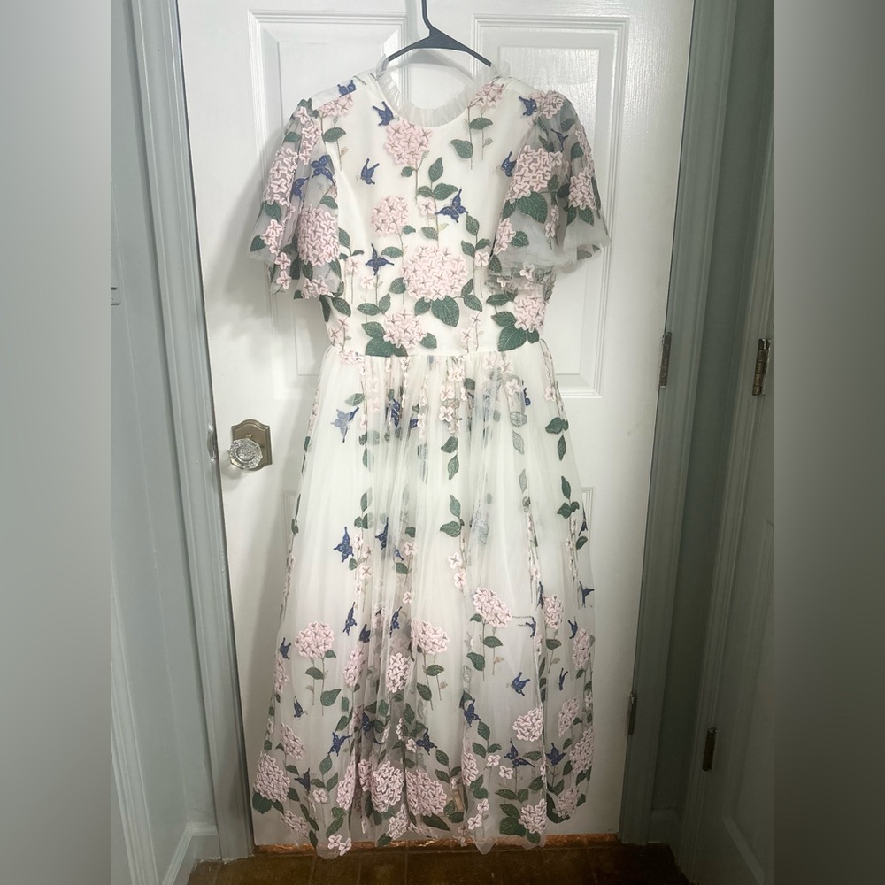 Small Jess’s Kay Margy dress. Originally sells for $250 and was only worn once!